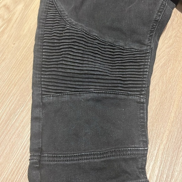 Guess Moto Jeans - Picture 2 of 5